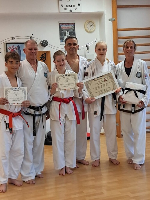 Taekwon-Do: Erfolgreiche Taekwon-Do-Prüfung zum 1. Dan sowie 1. und 2. Kup im Juli 2023
